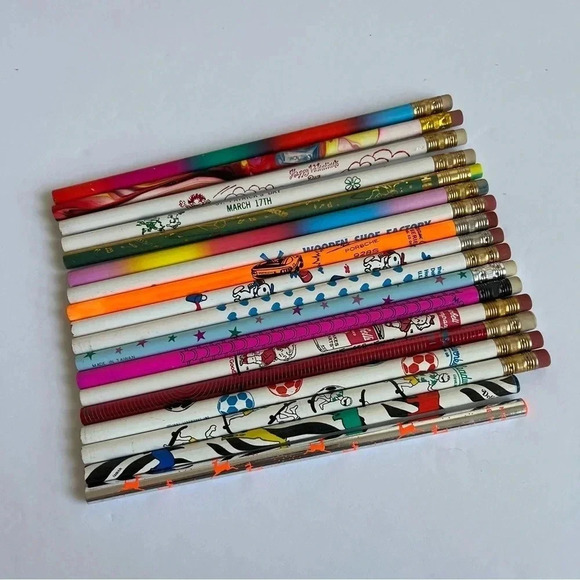 Vintage Printed Pencils Lot Of 18 Wooden Pencil Porsche Holiday Snoopy Campbells - Picture 1 of 4